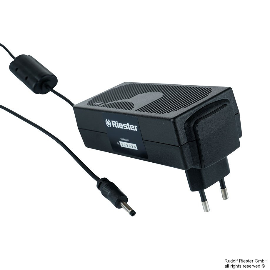 Steckerladegerät mit Li-Ionen Akku 3,5 V ri-accu L für Batteriegriff Typ C