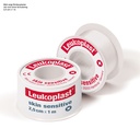 Leukoplast Skin Sensitive Rollenpflaster im Schutzring, 2,6 m x 1,25 cm, weiß – 24 Rollen